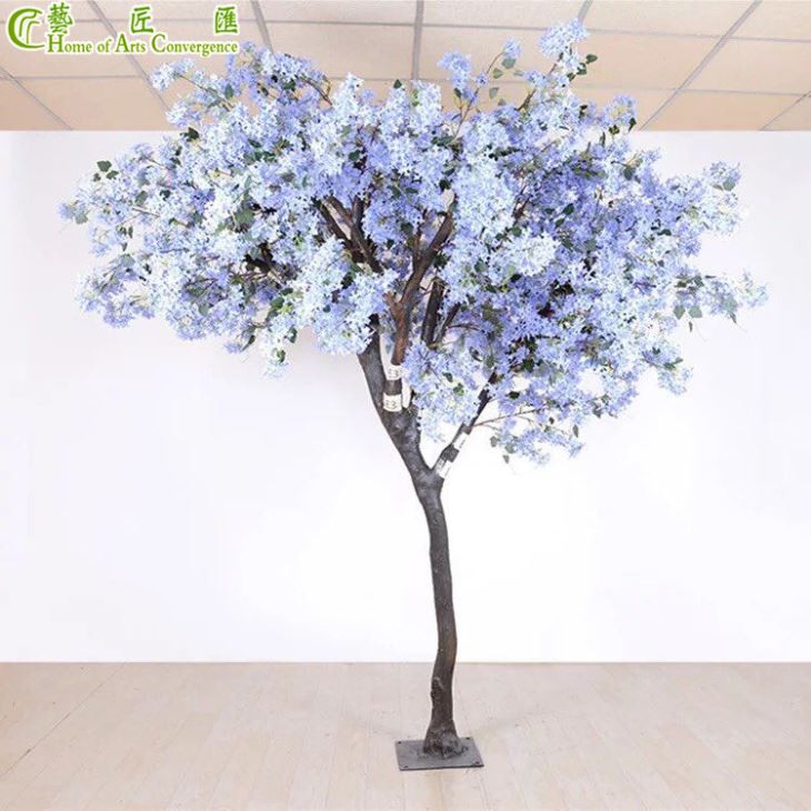 Decoració artificial d'un arbre de cirera blava artificial